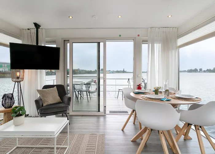 La Serafat Maasbommel