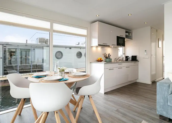 Semesterbostad La Serafat Maasbommel