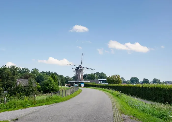 La Serafat Maasbommel